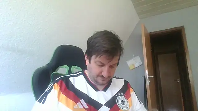 Golffahrer1982 online show from June 14, 8:49 am