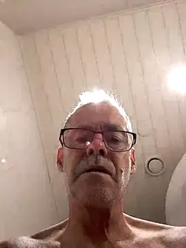 DarrenSullivanSlut online show from October 8, 6:18 am