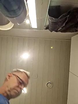 DarrenSullivanSlut online show from February 24, 7:33 am