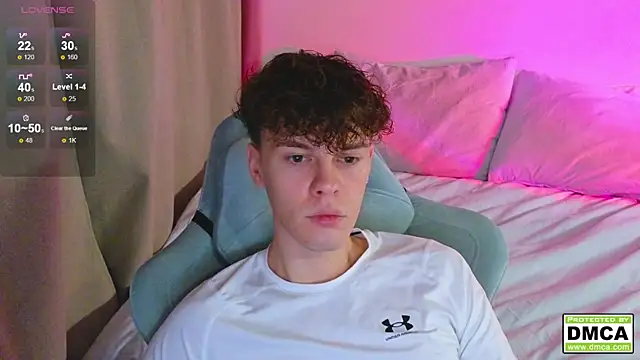 cute thomas online show from November 17, 3:04 pm