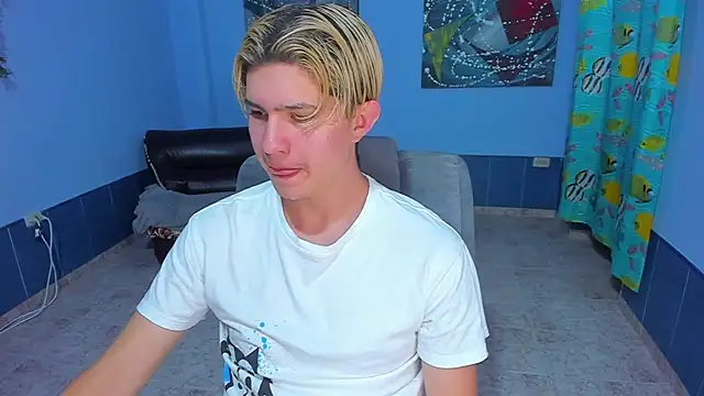 patrik 027 online show from November 14, 6:42 pm