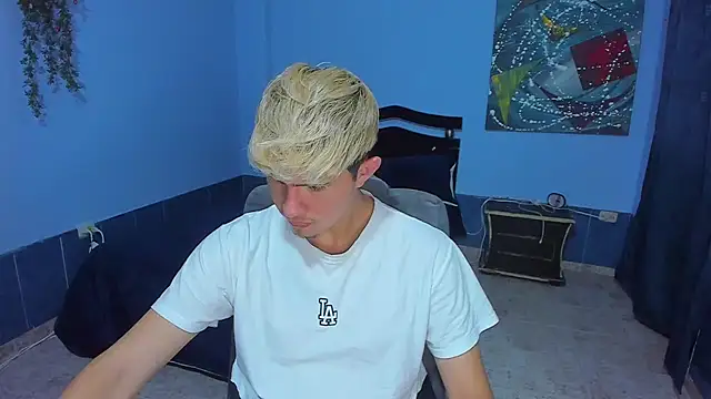 patrik 027 online show from April 16, 8:20 pm