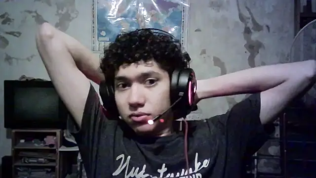 Emv2 online show from October 31, 4:47 am