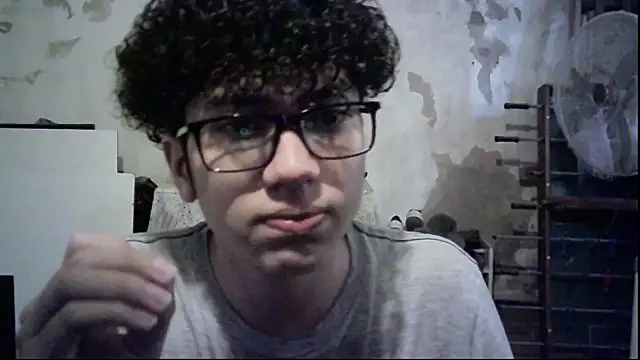 Emv2 online show from February 18, 6:38 pm