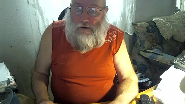 SexySantaC online show from October 27, 3:58 pm
