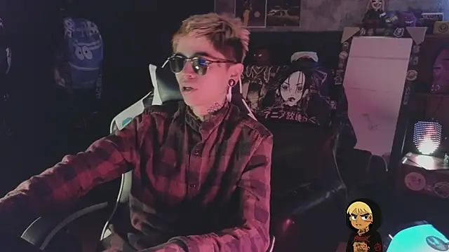 AcidMilo online show from June 18, 8:58 pm