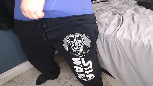 valhallacouple420 online show from February 6, 11:58 pm