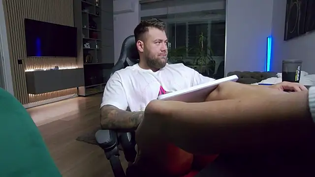 UbbeViking online show from December 14, 8:49 pm