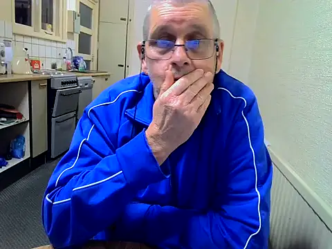 daddyflash online show from October 28, 8:22 pm