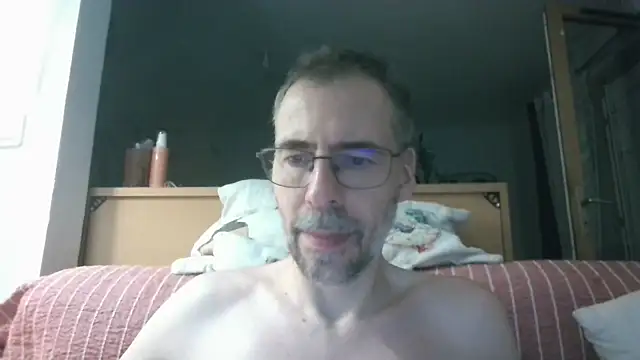 ptitcanard60600 online show from August 9, 10:04 pm
