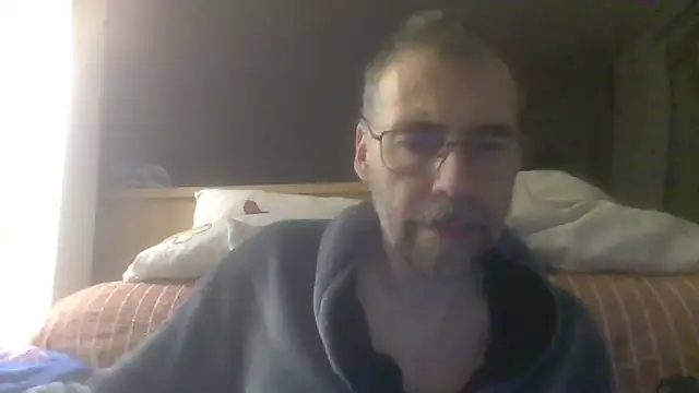 Snapshot of ptitcanard60600 chatting on October 20, 11:19 pm ptitcanard60600 online show from October 20, 11:19 pm