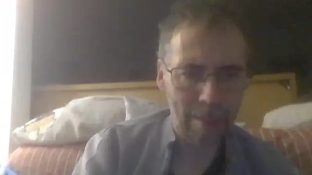 ptitcanard60600 online show from November 8, 10:35 pm