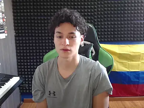 Curly Angel24 online show from August 2, 8:51 pm