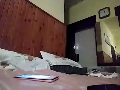 Snapshot of popperspair chatting on January 28, 11:07 pm popperspair online show from January 28, 11:07 pm