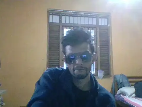 Rusiru32 online show from December 15, 12:40 am