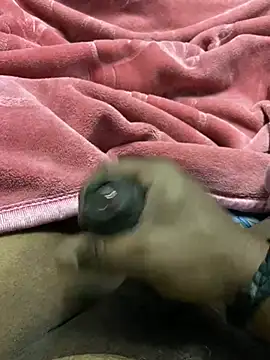 Snapshot of Honeydick7 chatting on February 5, 5:43 pm Honeydick7 online show from February 5, 5:43 pm