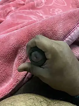 Snapshot of Honeydick7 chatting on January 3, 4:27 pm Honeydick7 online show from January 3, 4:27 pm