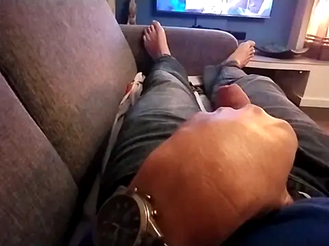 jk1981jk online show from October 25, 6:42 pm