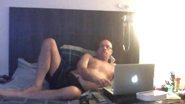 dazuk4513 online show from July 12, 12:02 am