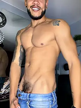 ARON TAYLER01 online show from January 6, 10:41 am