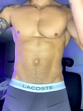 ARON TAYLER01 online show from November 19, 10:48 am