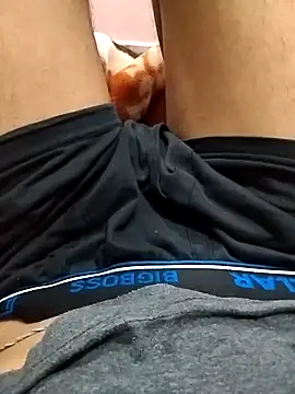 Play boy11 online show from April 9, 1:14 am