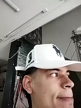 cristopher maclean online show from April 5, 2:46 pm