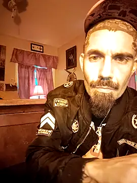 RoosterWabbit online show from April 28, 9:58 am