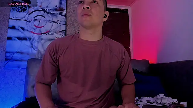 Snapshot of JUANDIAMONDS98 chatting on December 13, 1:12 pm JUANDIAMONDS98 online show from December 13, 1:12 pm