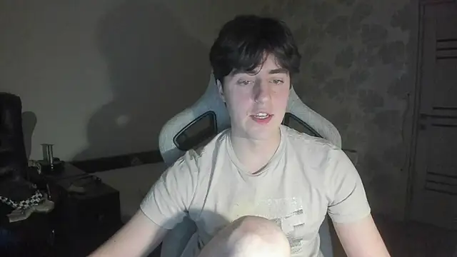 Knuckles17 online show from April 7, 6:19 pm