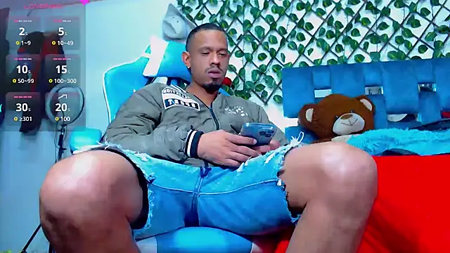 black latin23cm online show from March 15, 11:50 pm