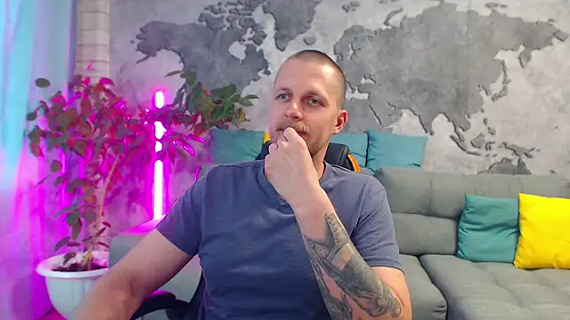 VikingChrisss online show from July 26, 11:18 am