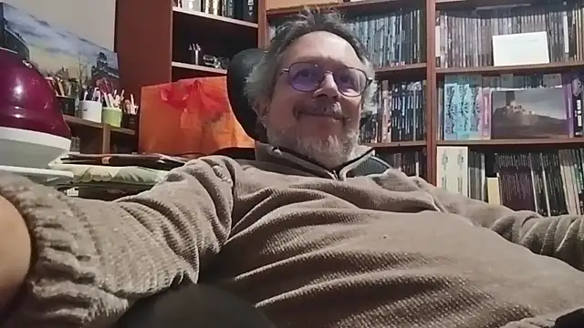 Mandra is a whore online show from October 21, 9:39 pm