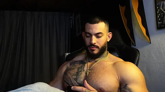 jacksonc  online show from April 21, 2:51 am