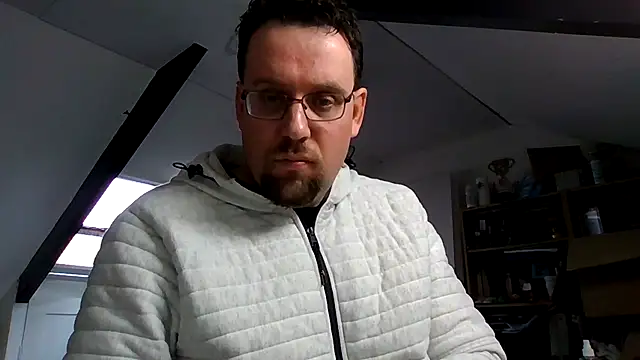 rdewaard81 online show from January 7, 11:04 am