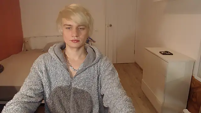 Oliver sweet  online show from December 23, 1:58 am