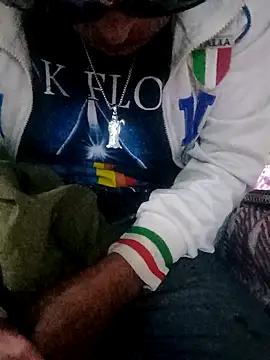 Elcogetuquieres online show from November 4, 8:26 am