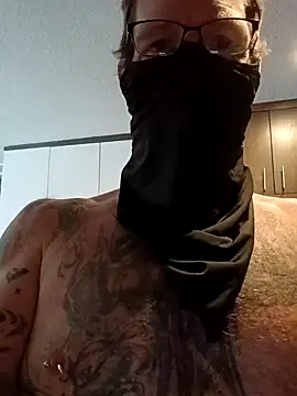 Donglong80 online show from October 16, 5:32 pm